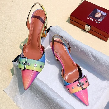 пикантни разноцветни дамски обувки-лодка от лачена кожа, модерен дизайн с катарама от слънцето, необичайни сандали на висок ток, сватбени модела обувки